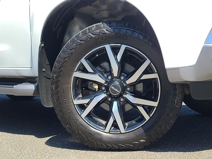 2021 Isuzu MU-X LS-T