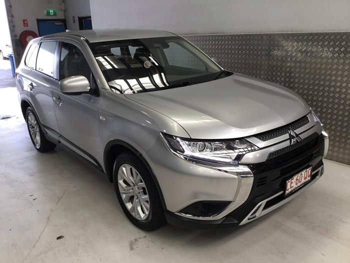 2021 Mitsubishi Outlander ES