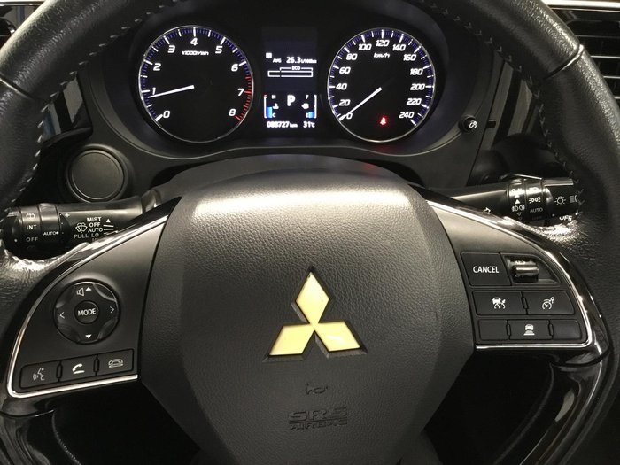 2021 Mitsubishi Outlander ES