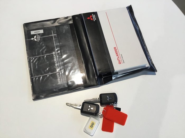 2021 Mitsubishi Outlander ES