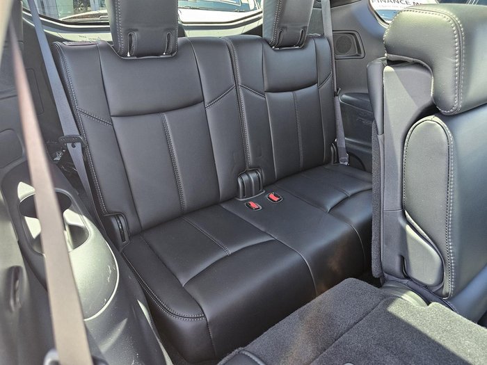 2017 Nissan Pathfinder ST-L