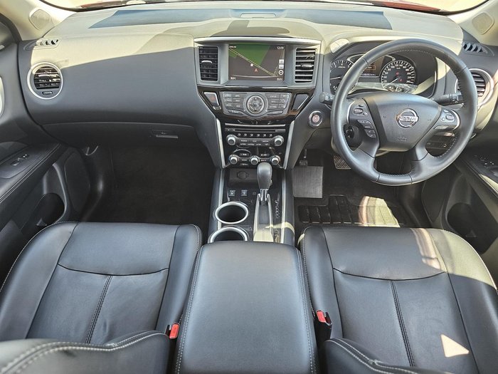 2017 Nissan Pathfinder ST-L