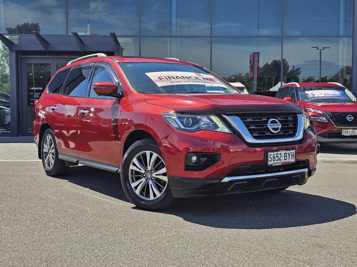 2017 Nissan Pathfinder ST-L