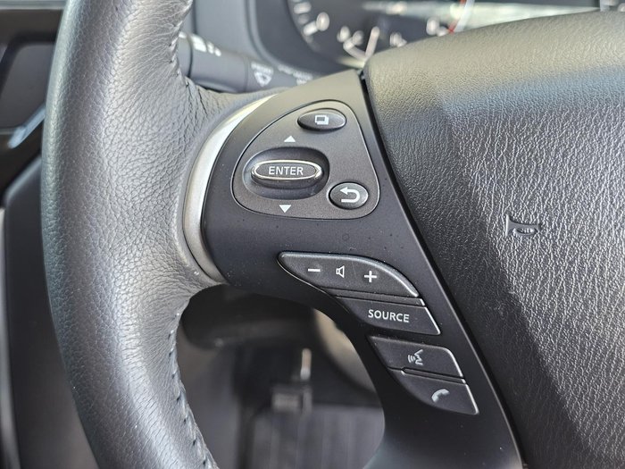 2017 Nissan Pathfinder ST-L