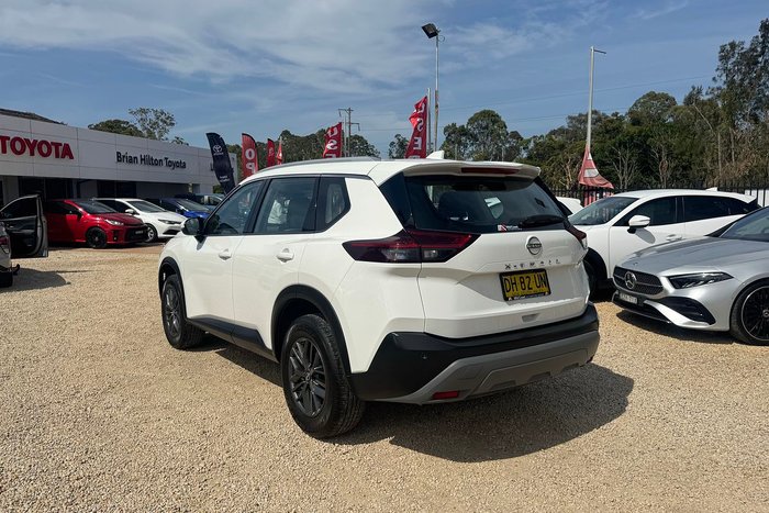 2023 Nissan X-TRAIL ST