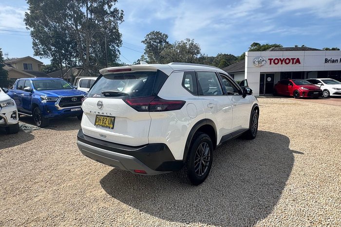2023 Nissan X-TRAIL ST
