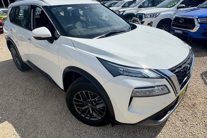 2023 Nissan X-TRAIL ST