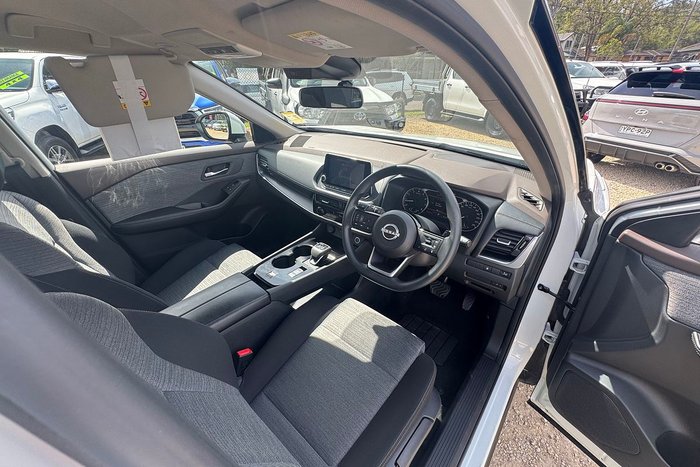 2023 Nissan X-TRAIL ST