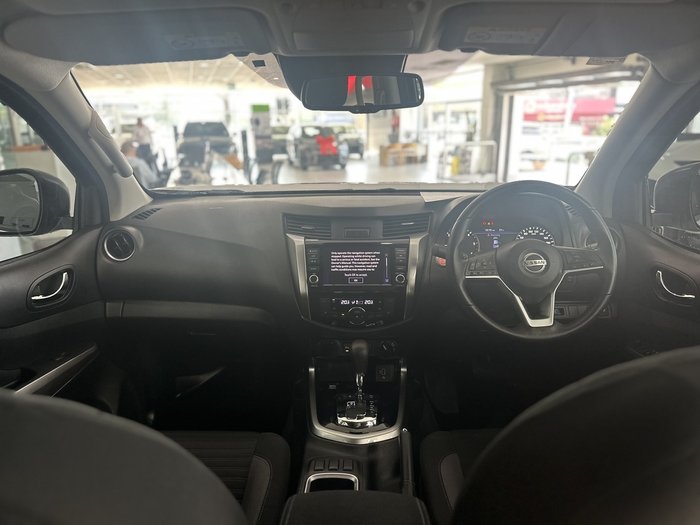 2022 Nissan Navara ST-X