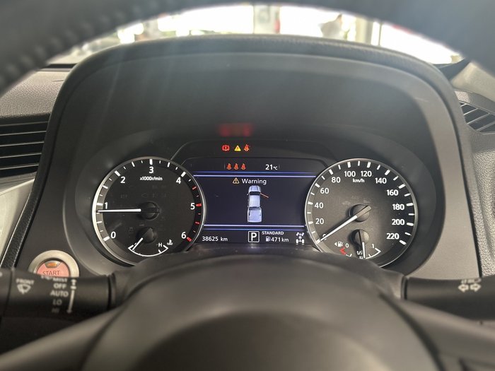 2022 Nissan Navara ST-X