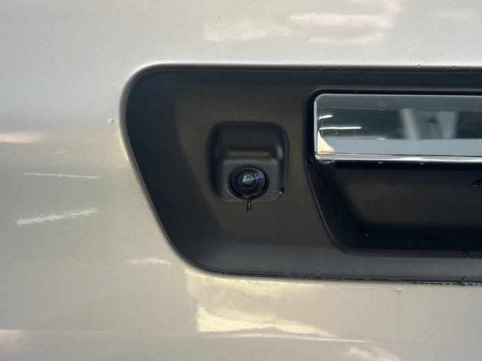 2022 Nissan Navara ST-X