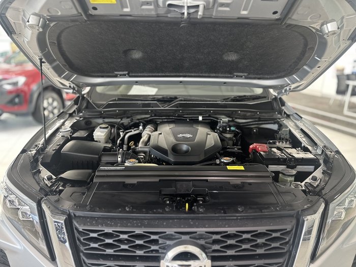 2022 Nissan Navara ST-X