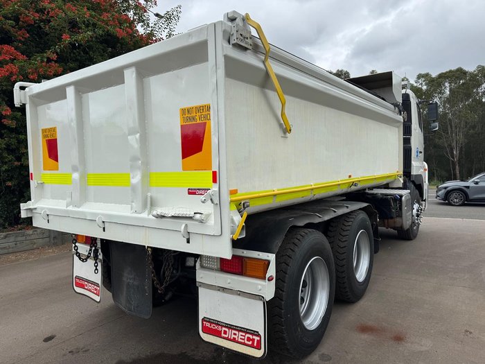 2011 Hino 700 Series SS2848 WHITE