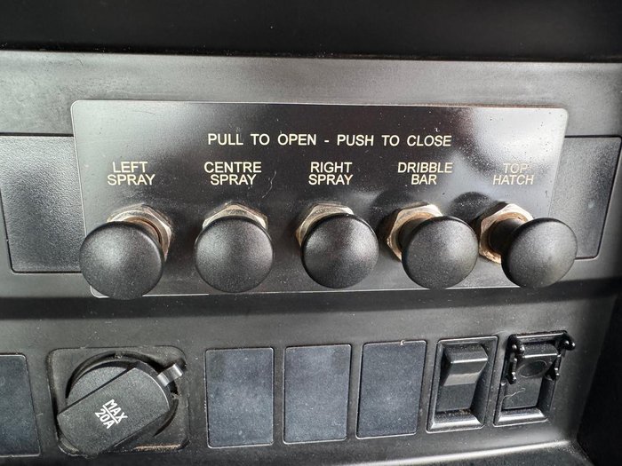 2011 Hino 700 Series SS2848 WHITE