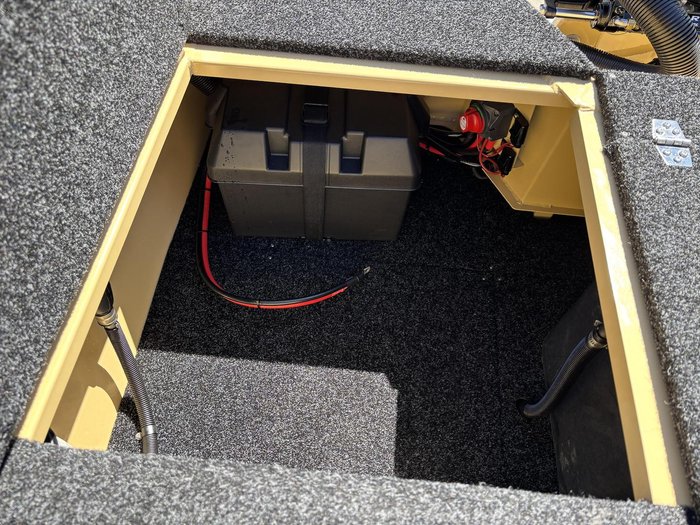 2026 QUINTREX 481 Hornet Pro