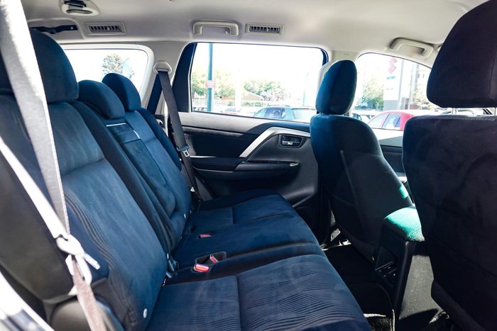 2021 Mitsubishi Pajero Sport GLX