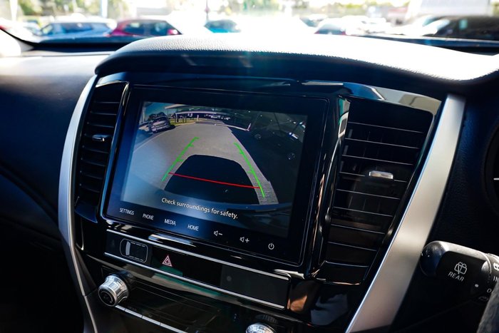 2021 Mitsubishi Pajero Sport GLX