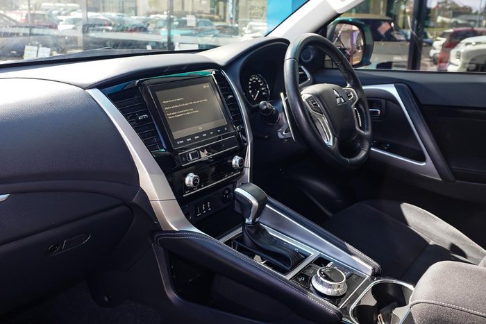 2021 Mitsubishi Pajero Sport GLX