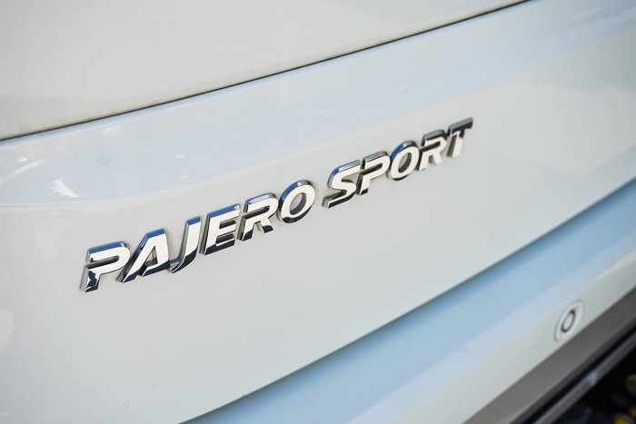 2021 Mitsubishi Pajero Sport GLX