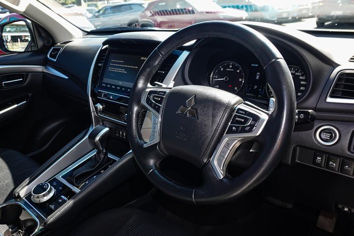 2021 Mitsubishi Pajero Sport GLX