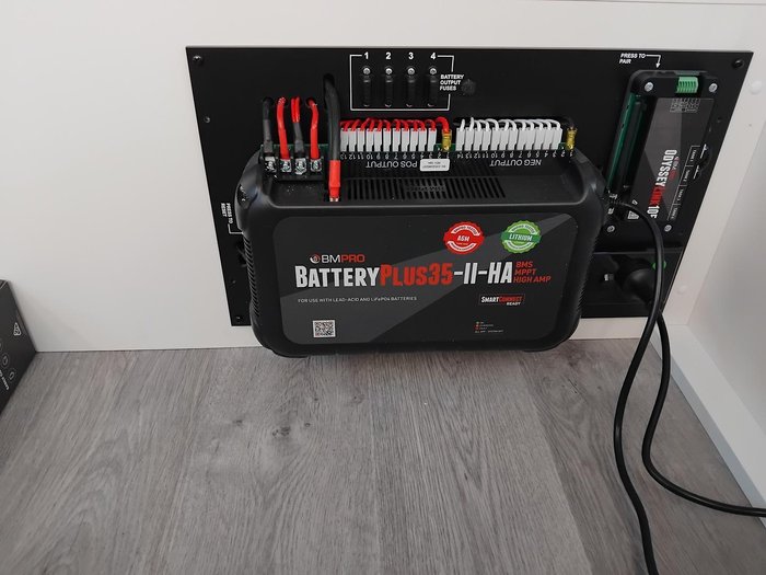 2025 New Age Caravans Manta Ray 16Ft Couples Embark My25 Full Composite