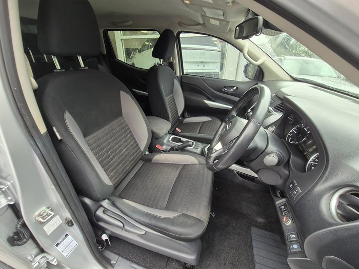 2023 Nissan Navara ST-X