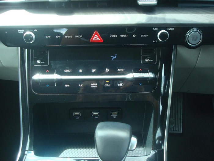 2022 Kia Carnival SLi