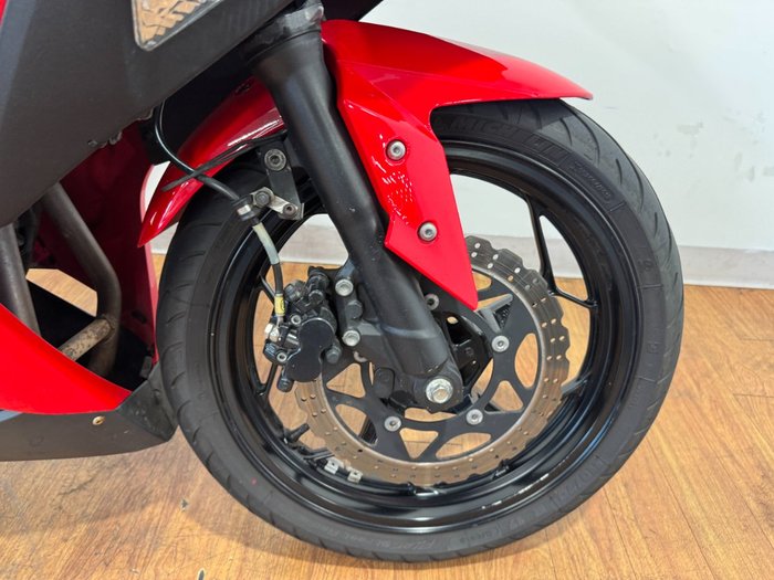 2016 Kawasaki NINJA 300 RED