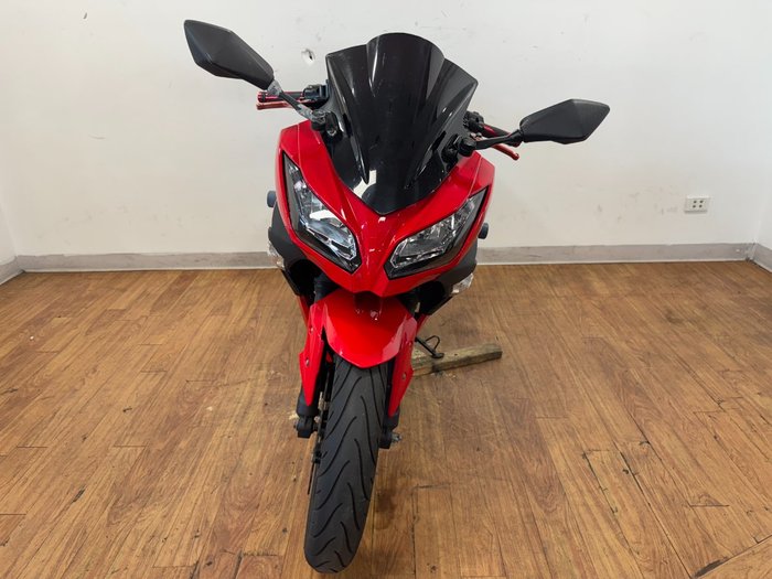2016 Kawasaki NINJA 300 RED