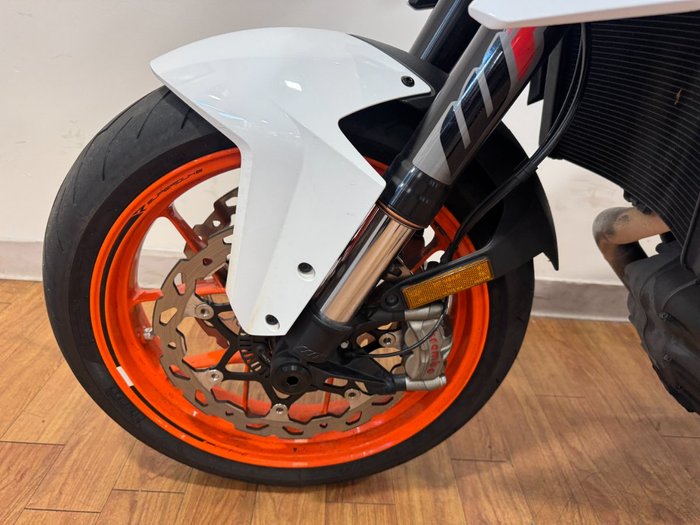 2017 Ktm 1290 SUPER DUKE R White/Grey