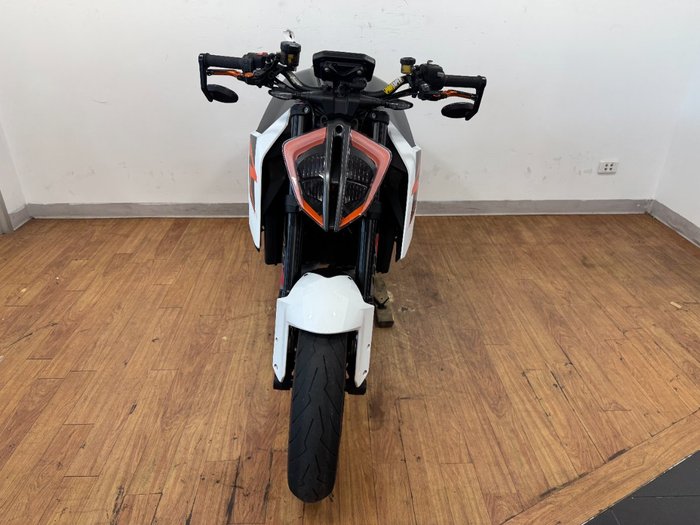 2017 Ktm 1290 SUPER DUKE R White/Grey