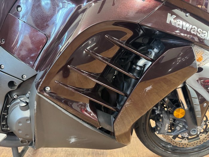 2013 Kawasaki 1400 GTR ABS (K-ACT) MAROON