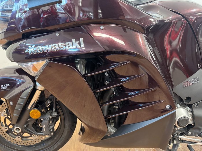 2013 Kawasaki 1400 GTR ABS (K-ACT) MAROON