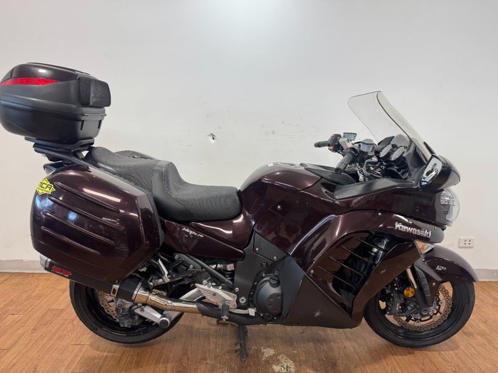 2013 Kawasaki 1400 GTR ABS (K-ACT) MAROON