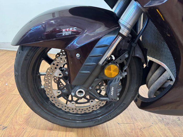 2013 Kawasaki 1400 GTR ABS (K-ACT) MAROON