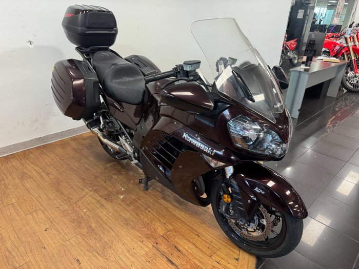 2013 Kawasaki 1400 GTR ABS (K-ACT) MAROON