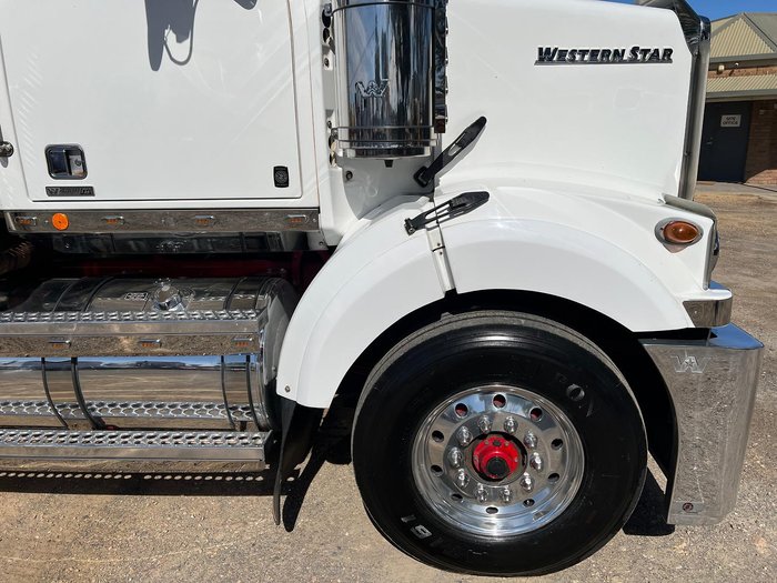 2019 Western Star 4800 6X4 Prime Mover, 54" Stratosphere Sleeper. B DOUBLE/ROAD TRAIN