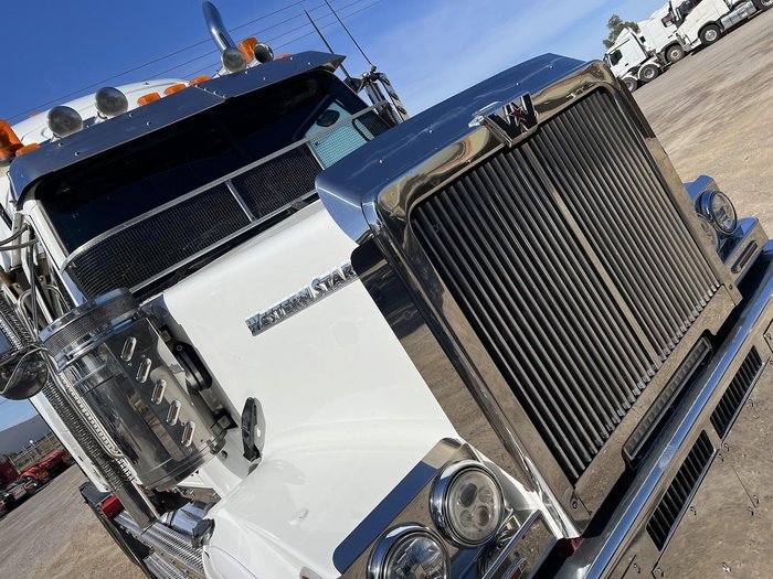 2019 Western Star 4800 6X4 Prime Mover, 54" Stratosphere Sleeper. B DOUBLE/ROAD TRAIN