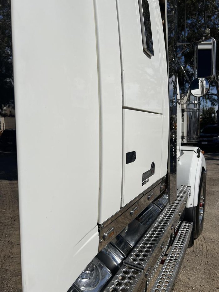 2019 Western Star 4800 6X4 Prime Mover, 54" Stratosphere Sleeper. B DOUBLE/ROAD TRAIN