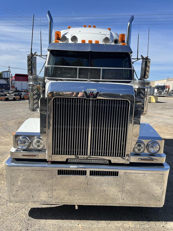 2019 Western Star 4800 6X4 Prime Mover, 54" Stratosphere Sleeper. B DOUBLE/ROAD TRAIN