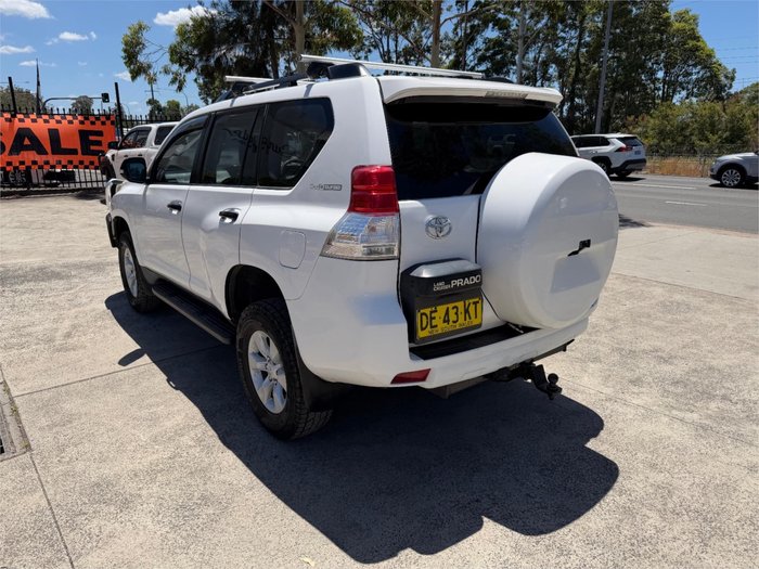 2011 TOYOTA LANDCRUISER PRADO GX (4x4)