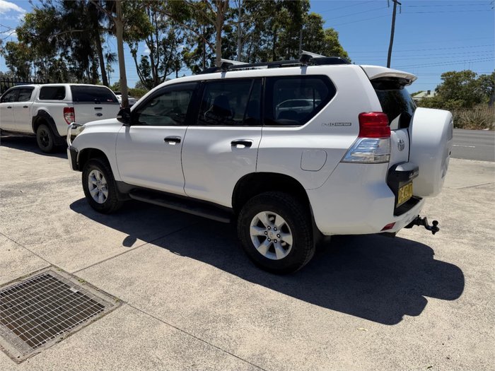 2011 TOYOTA LANDCRUISER PRADO GX (4x4)