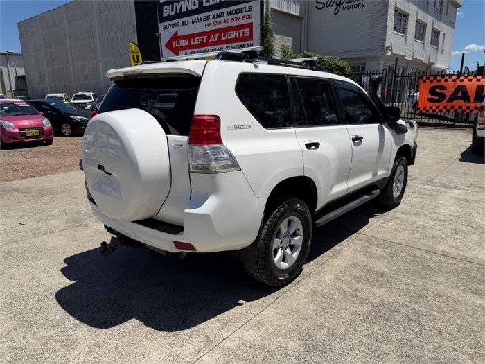 2011 TOYOTA LANDCRUISER PRADO GX (4x4)