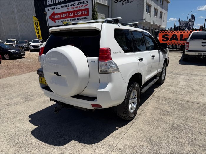 2011 TOYOTA LANDCRUISER PRADO GX (4x4)