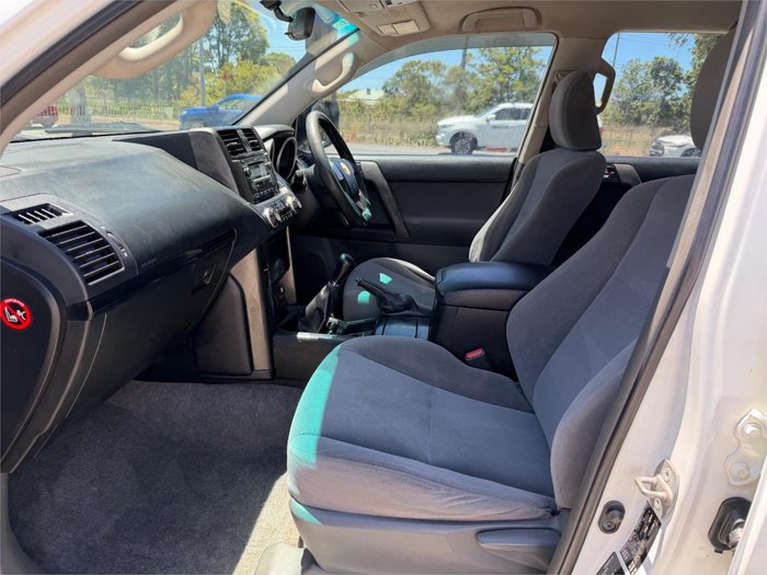 2011 TOYOTA LANDCRUISER PRADO GX (4x4)