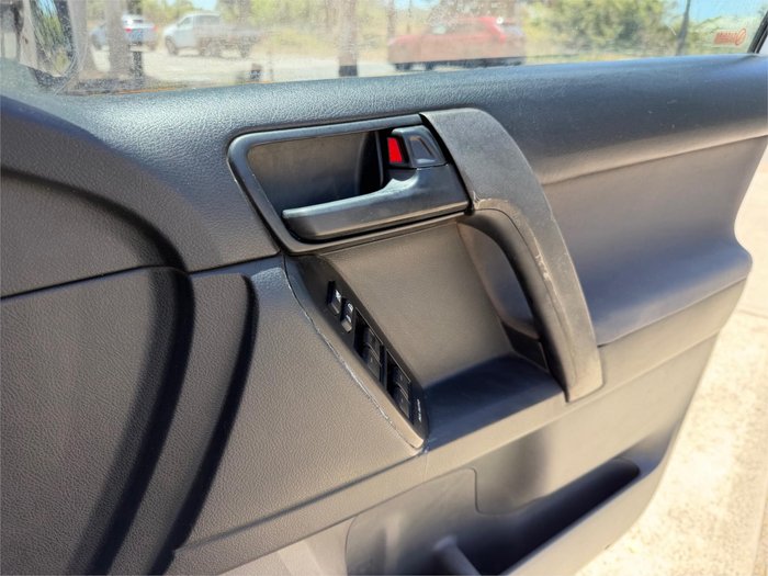 2011 TOYOTA LANDCRUISER PRADO GX (4x4)