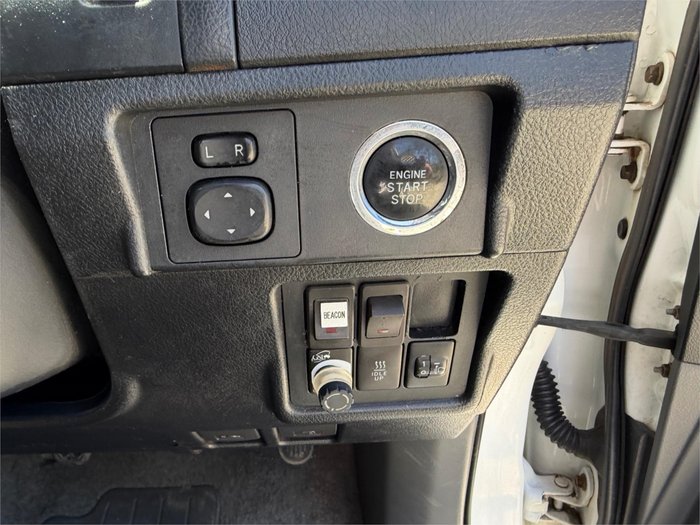 2011 TOYOTA LANDCRUISER PRADO GX (4x4)