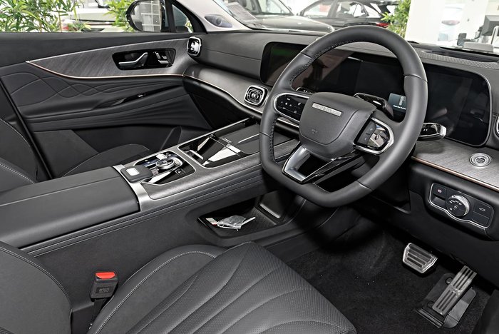 2025 Jaecoo J8 Track