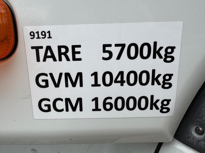 2013 Fuso Fighter 1024 WHITE