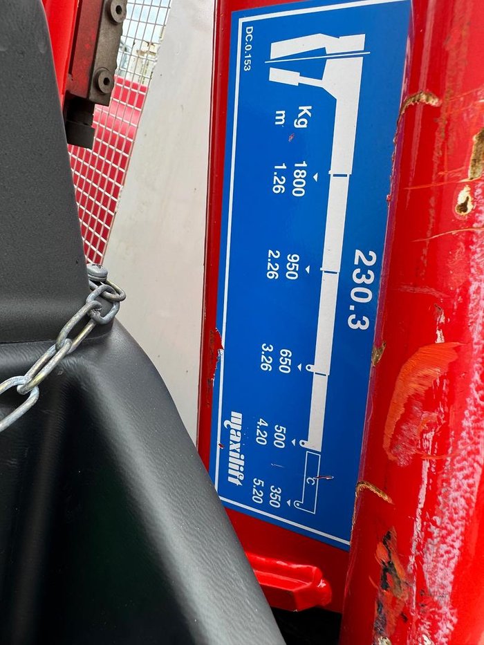 2013 Fuso Fighter 1024 WHITE